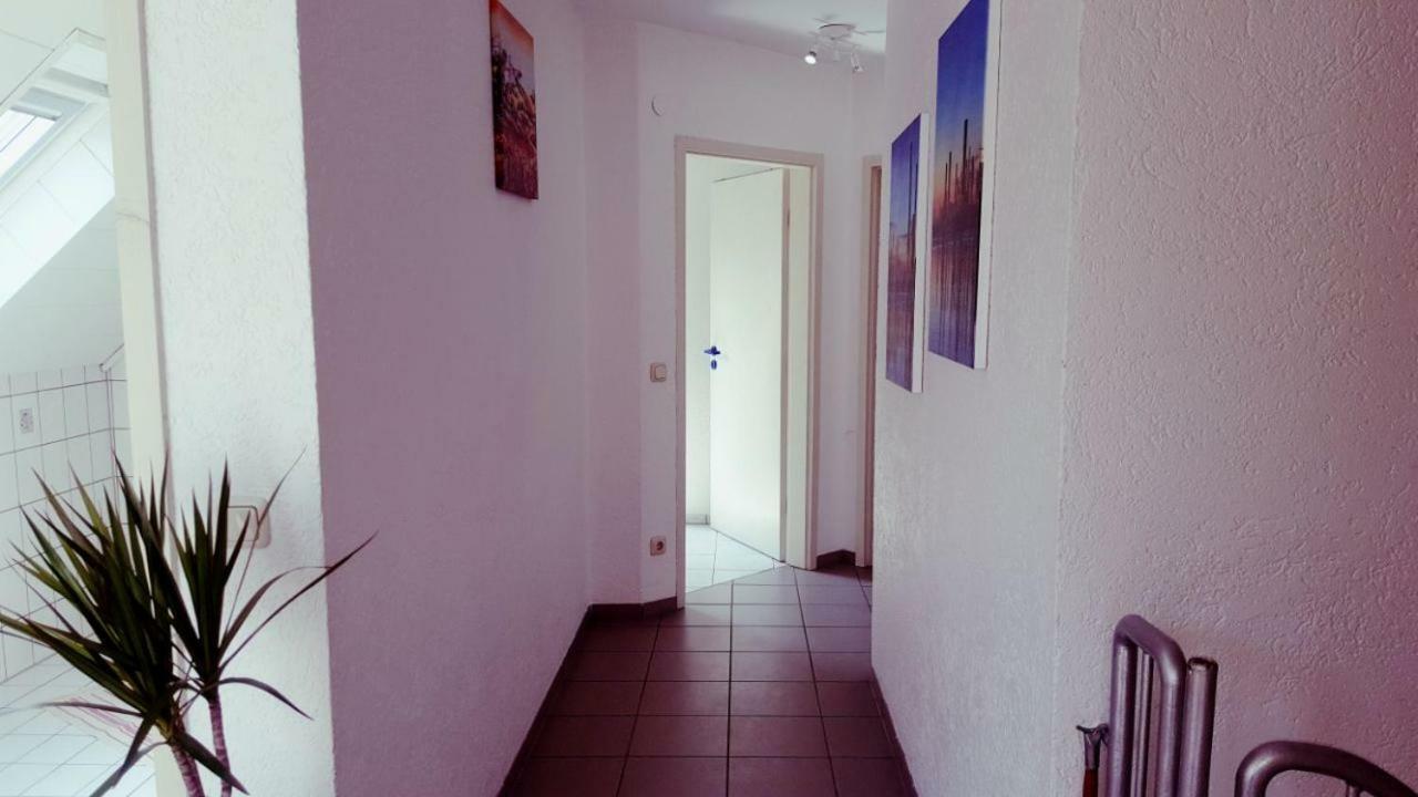 White House 'privatzimmer' * City Airport Mannheim