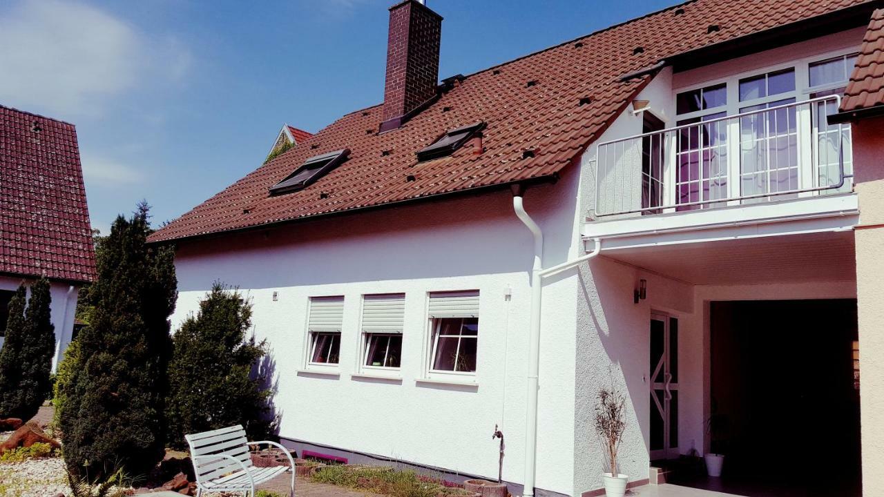 White House 'privatzimmer' * City Airport Mannheim