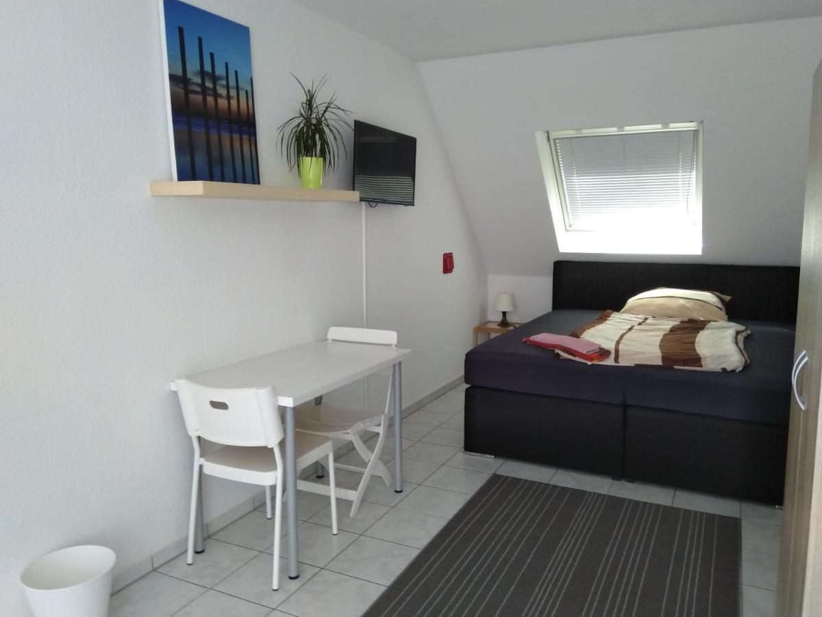 White House 'privatzimmer' City Airport Mannheim